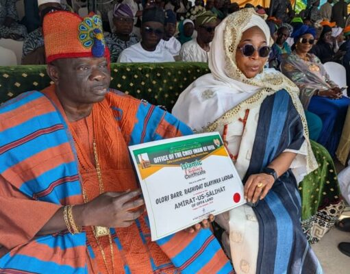 Offa Chief Imam confers title on Ladoja’s wife, presents certificate